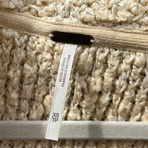 Free People Oversized Cardigan Perfect summer Sweater Sz XS - Picture 2 of 5